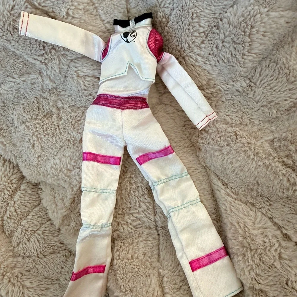Lots of 26 authentic Barbie items 80s 90s 2000s Olympics swimming baseball space